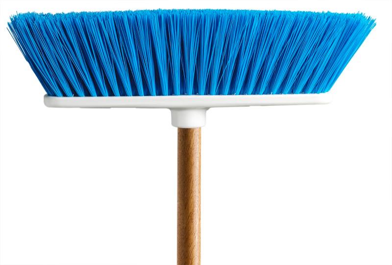 BM-4320 - Pluto Magnetic Broom - Wood Handle